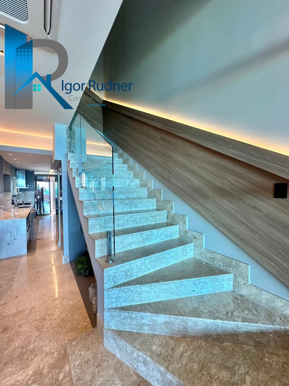 Cobertura à venda com 4 quartos, 374m² - Foto 5