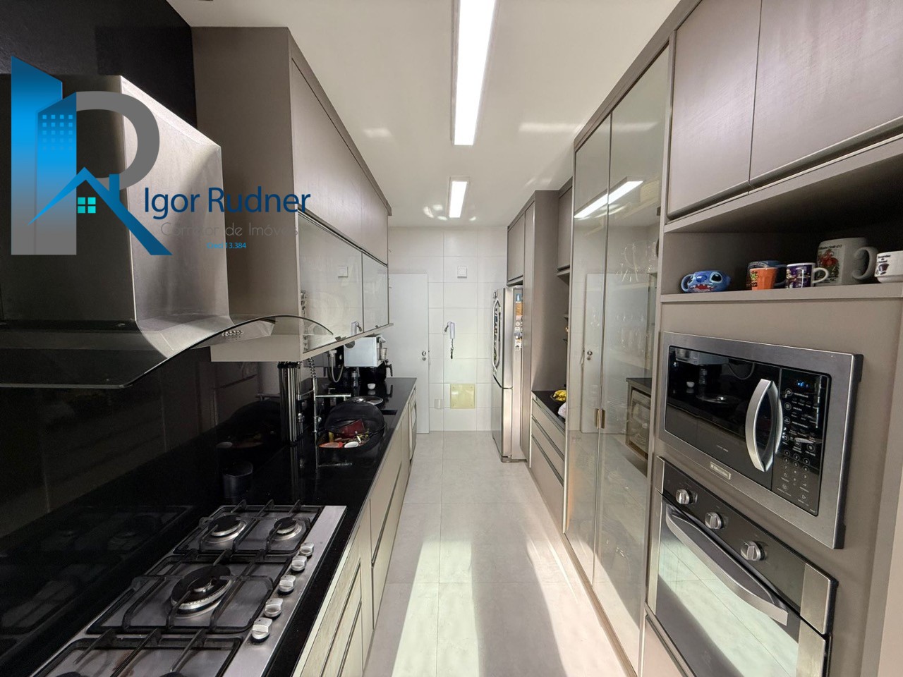 Apartamento à venda com 4 quartos, 185m² - Foto 8