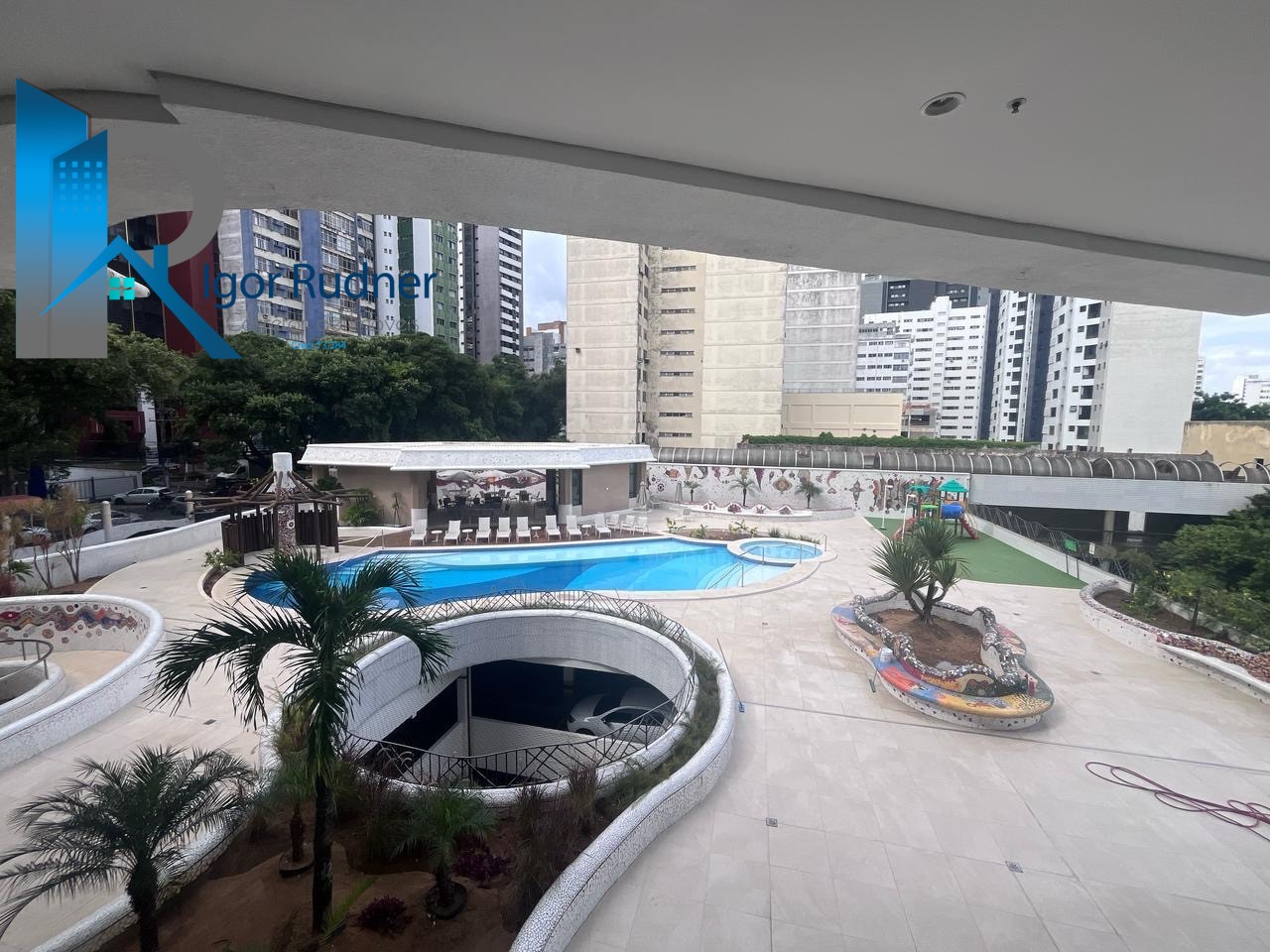 Apartamento à venda com 4 quartos, 185m² - Foto 46