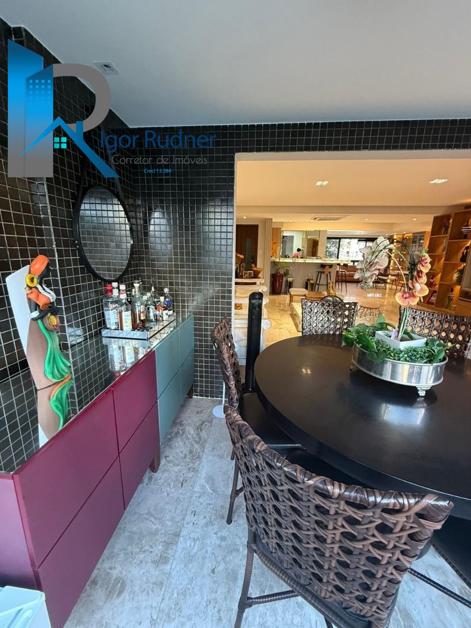 Apartamento à venda com 3 quartos, 188m² - Foto 11
