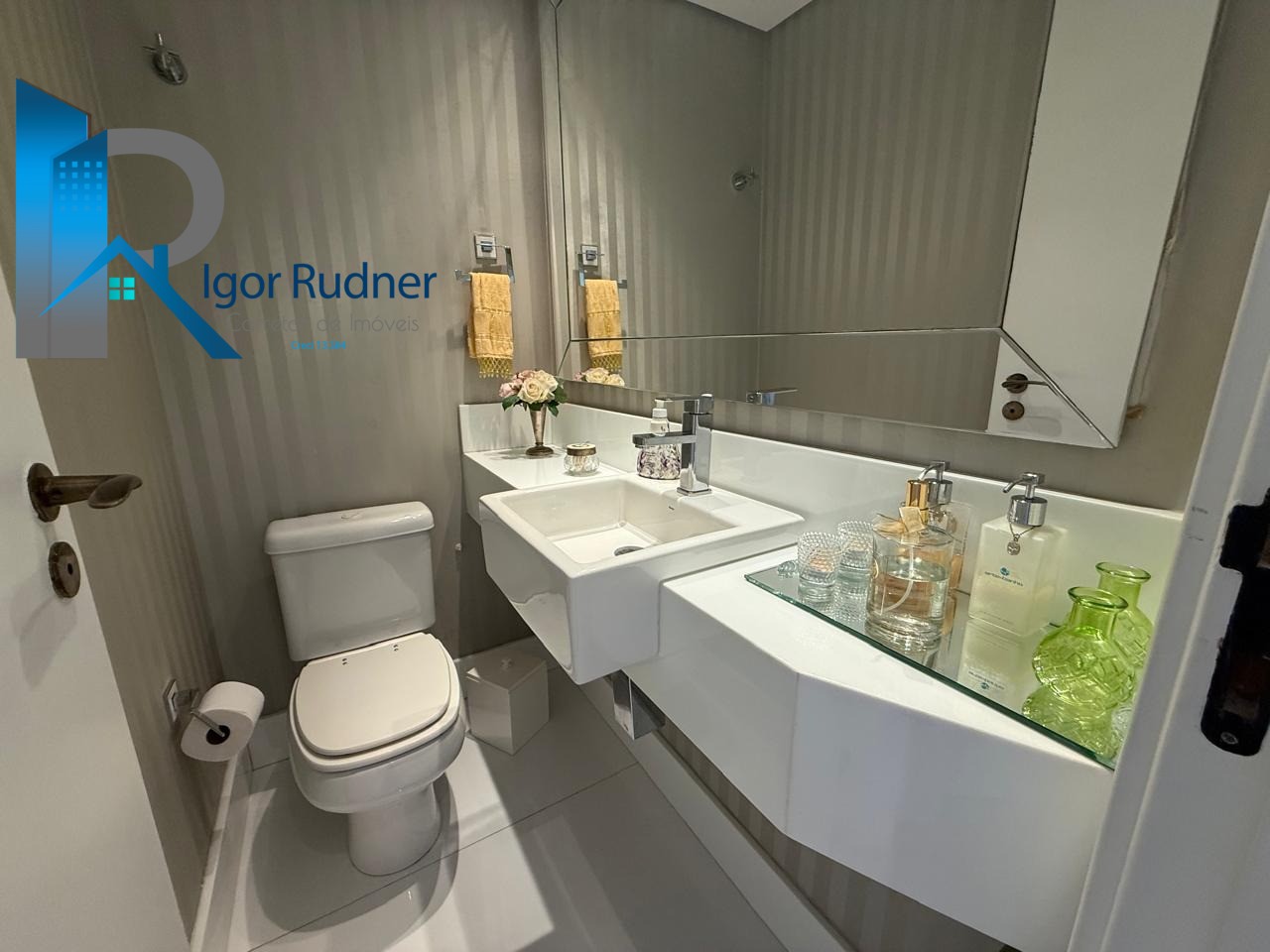 Apartamento à venda com 4 quartos, 185m² - Foto 7