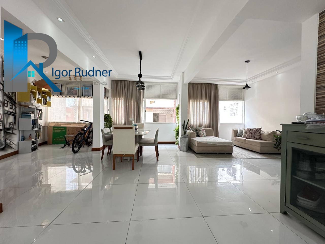 Apartamento, 3 quartos, 200 m² - Foto 1