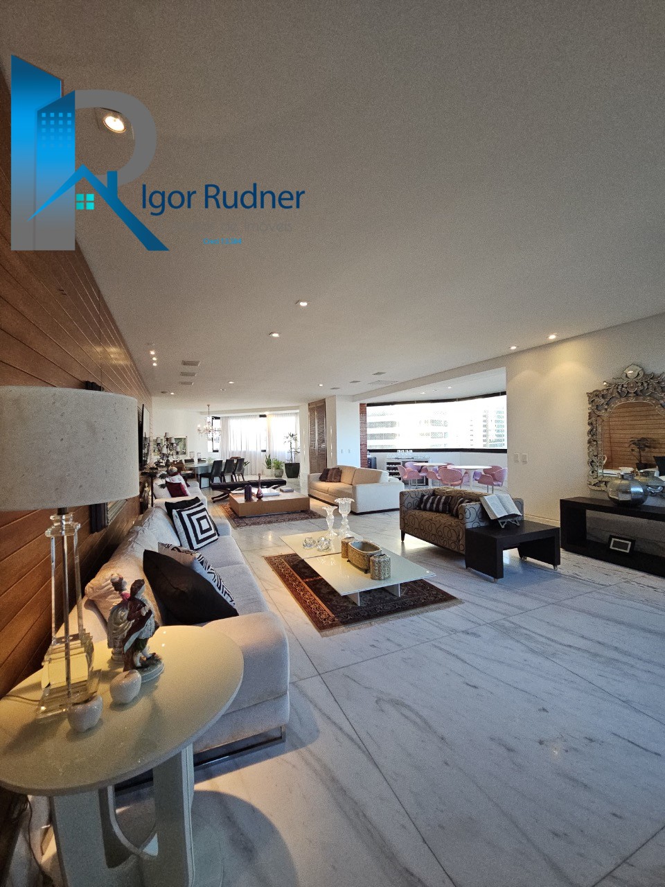 Apartamento, 4 quartos, 330 m² - Foto 1