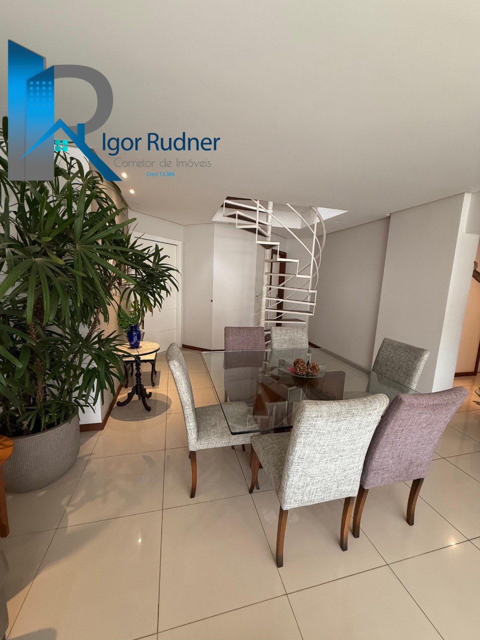 Cobertura, 3 quartos, 254 m² - Foto 2