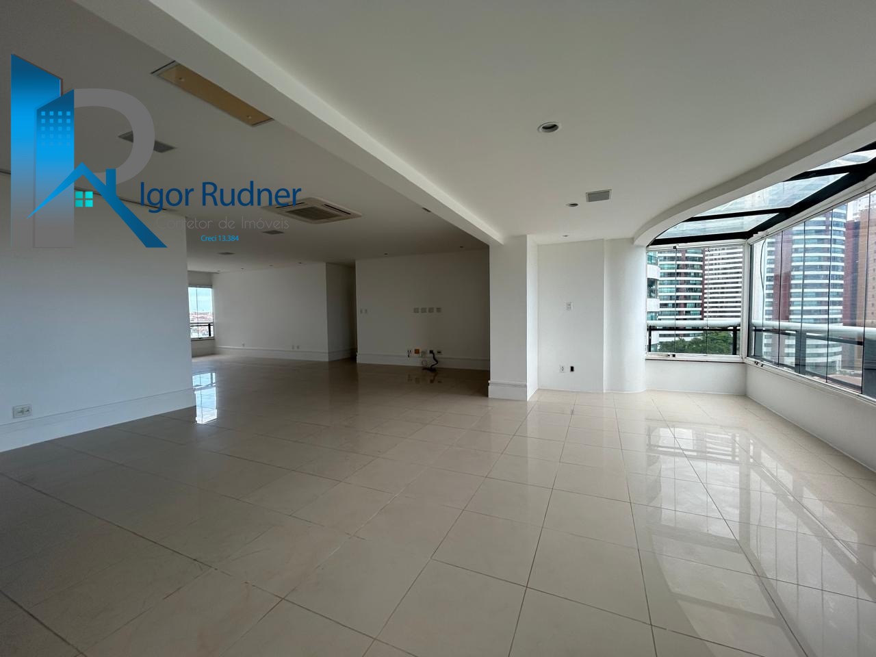Apartamento, 3 quartos, 235 m² - Foto 3
