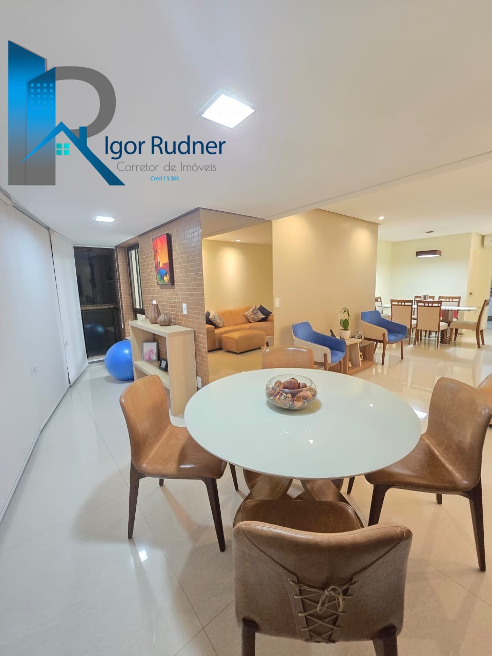 Apartamento, 3 quartos, 135 m² - Foto 2