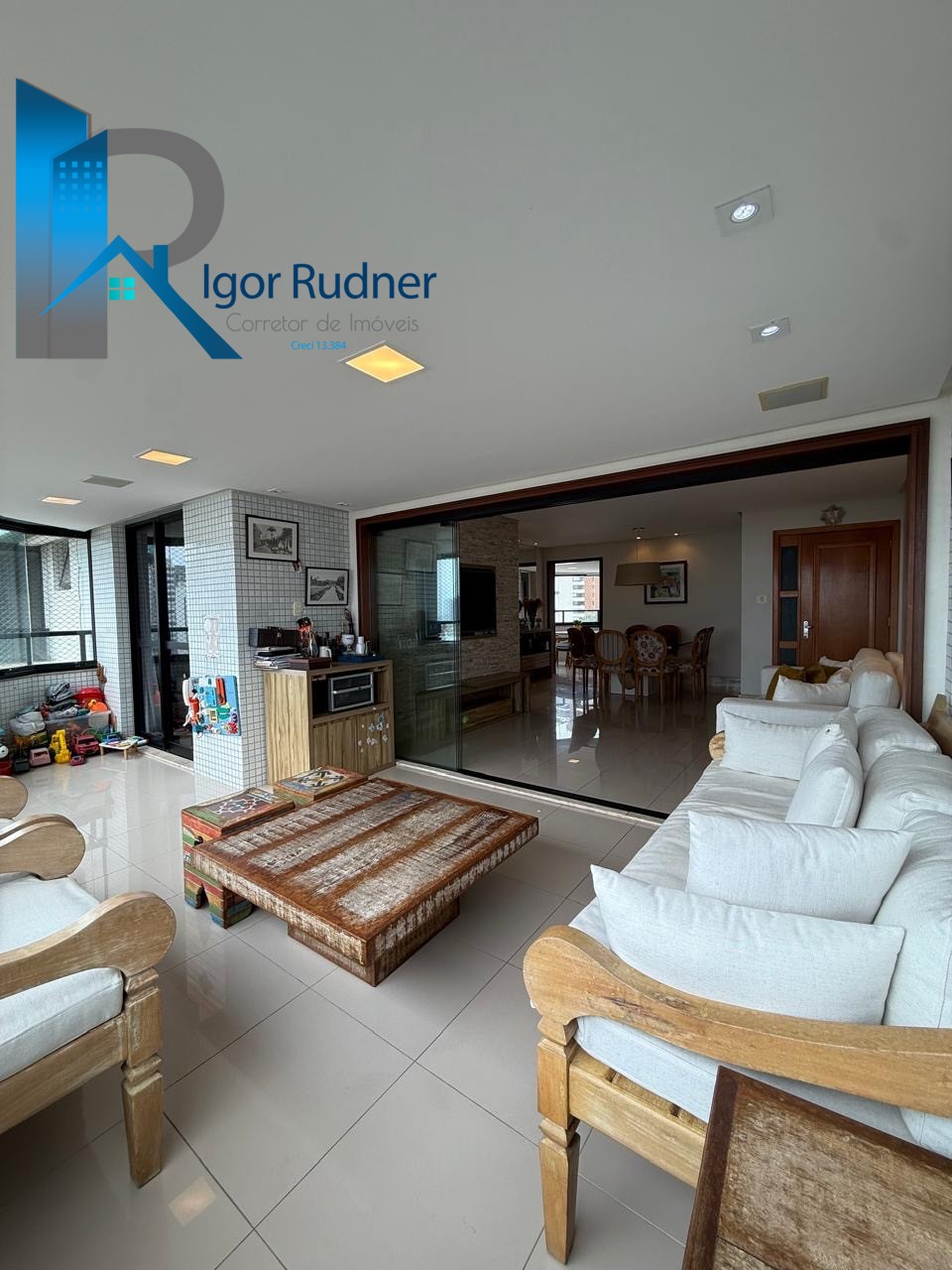 Apartamento, 3 quartos, 143 m² - Foto 1
