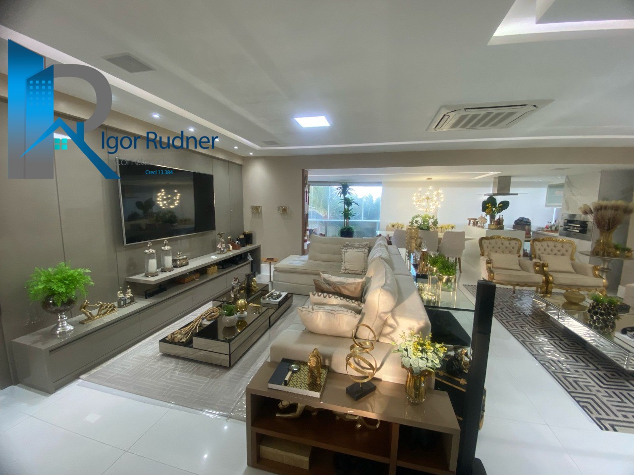 Apartamento, 3 quartos, 200 m² - Foto 1
