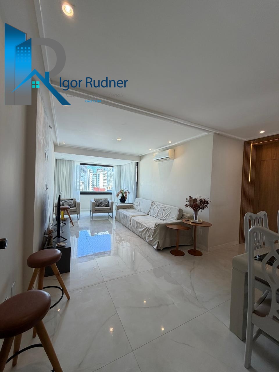 Apartamento, 3 quartos, 100 m² - Foto 1