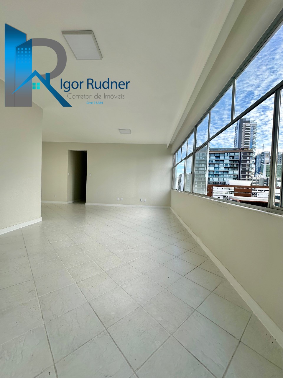 Apartamento, 3 quartos, 156 m² - Foto 2