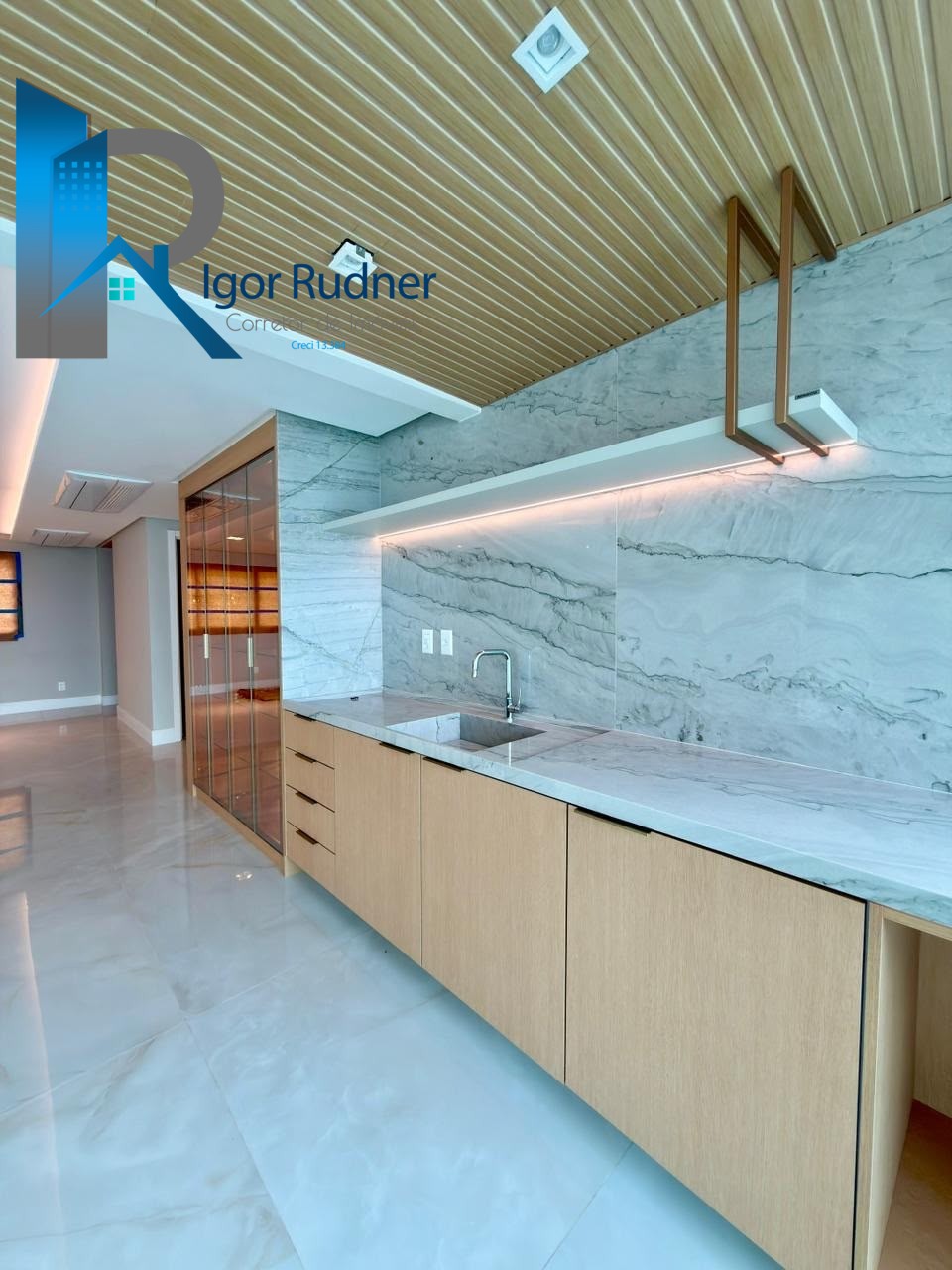Apartamento, 3 quartos, 250 m² - Foto 4