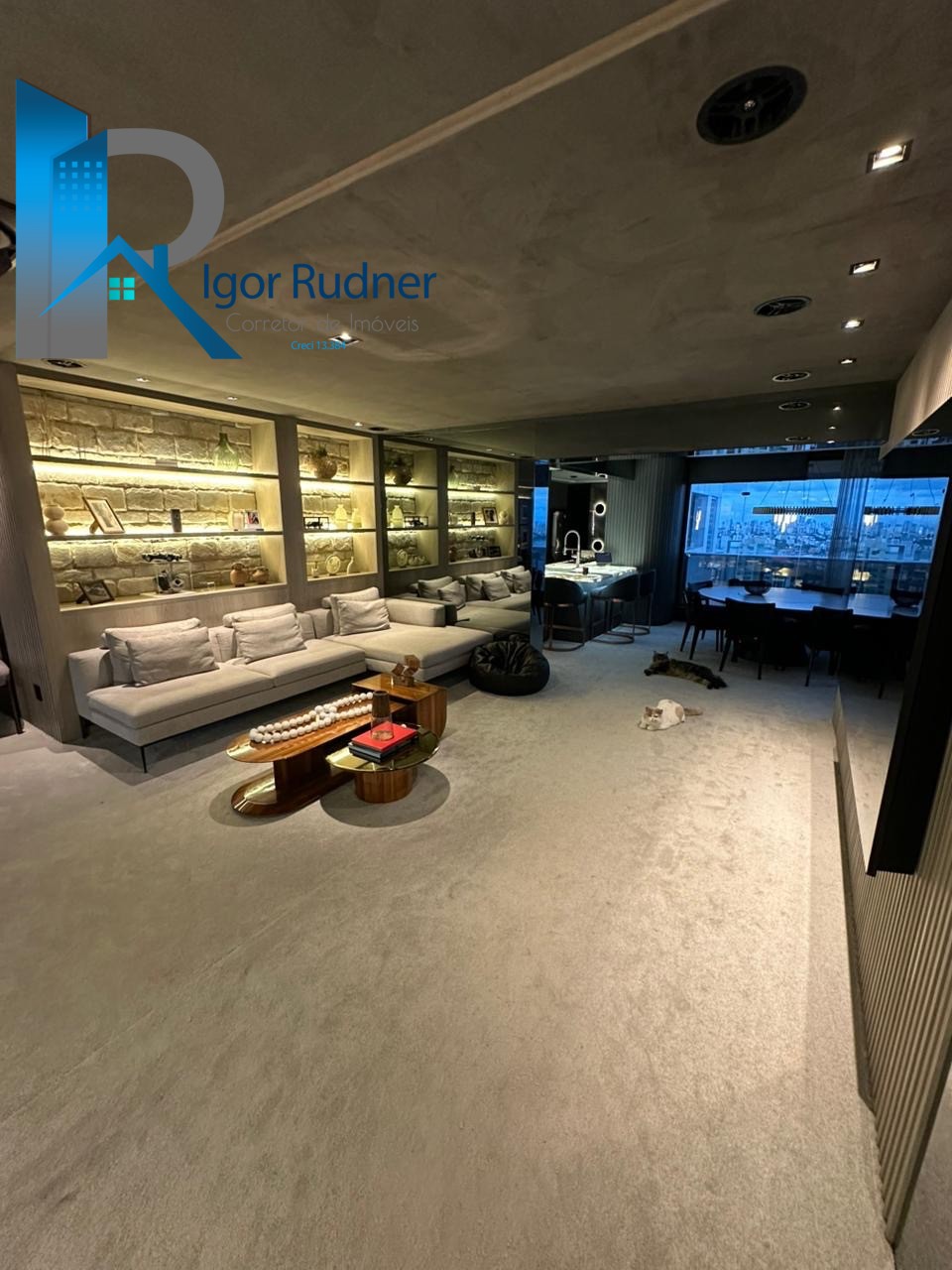 Apartamento, 3 quartos, 305 m² - Foto 1