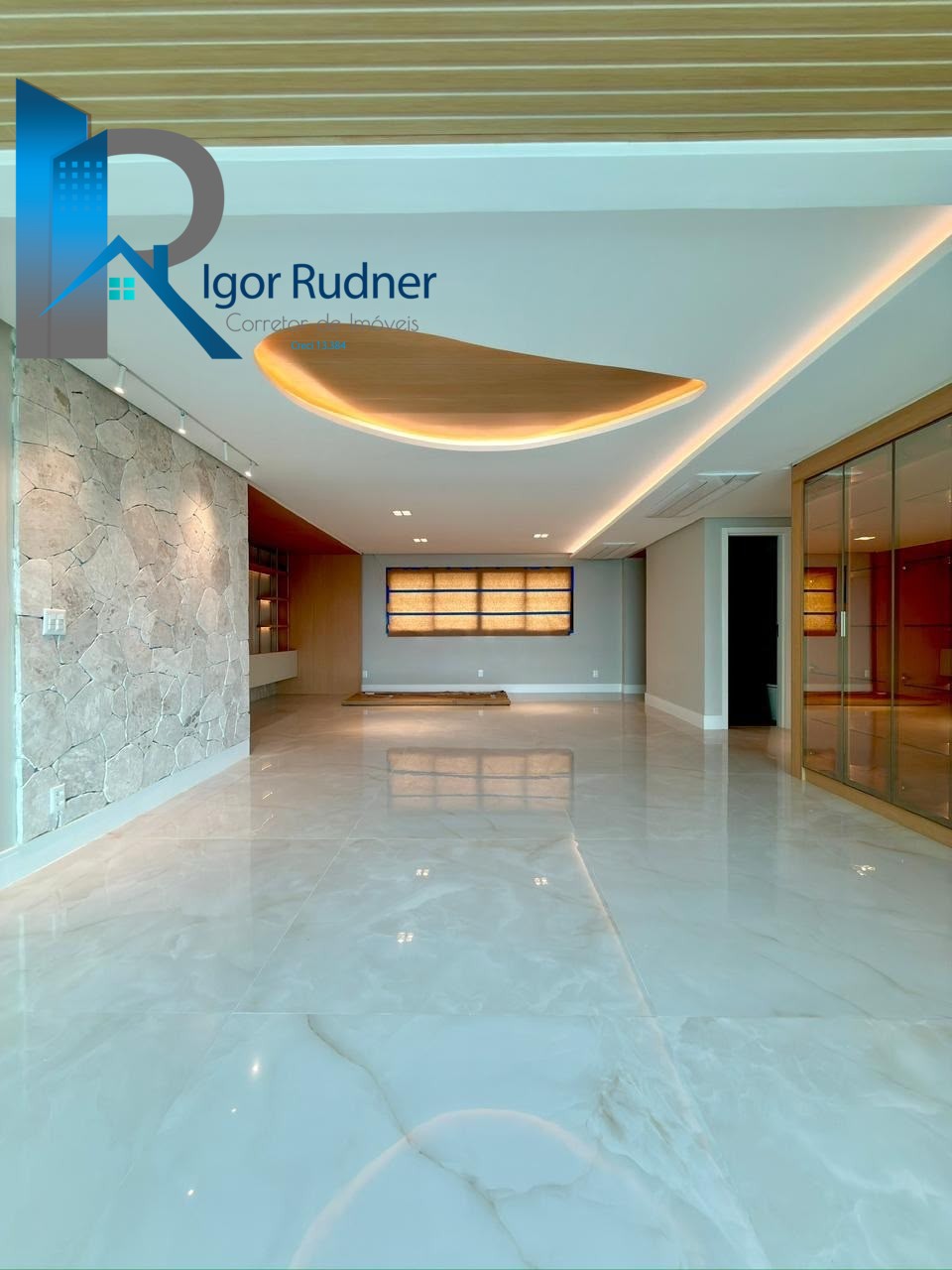 Apartamento, 3 quartos, 250 m² - Foto 1