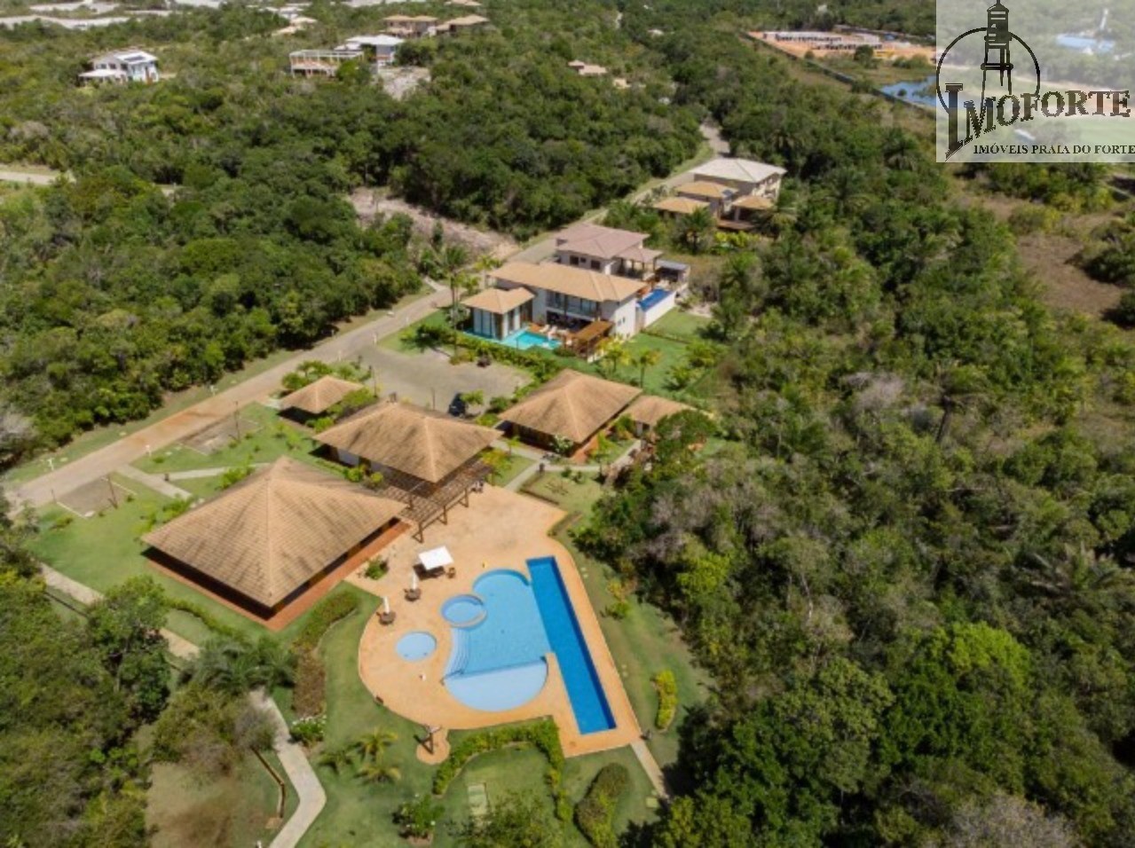 Casa de Condomínio à venda com 4 quartos, 400m² - Foto 12