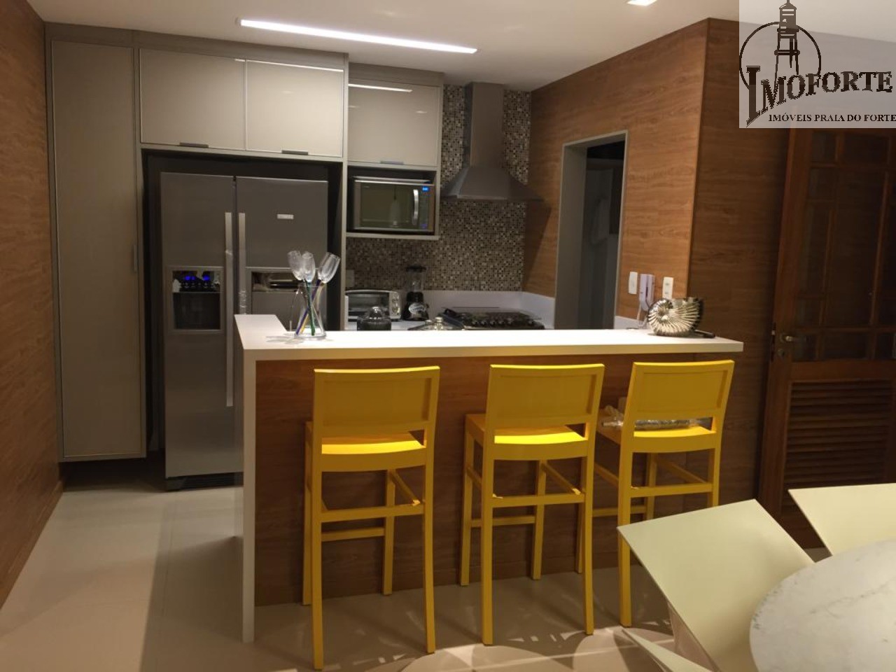 Apartamento à venda com 3 quartos, 111m² - Foto 4