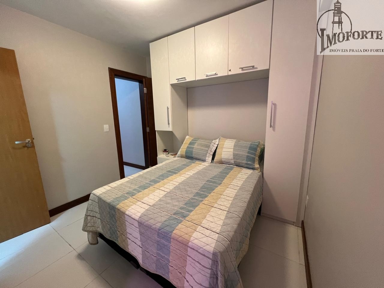 Apartamento à venda com 2 quartos, 77m² - Foto 9