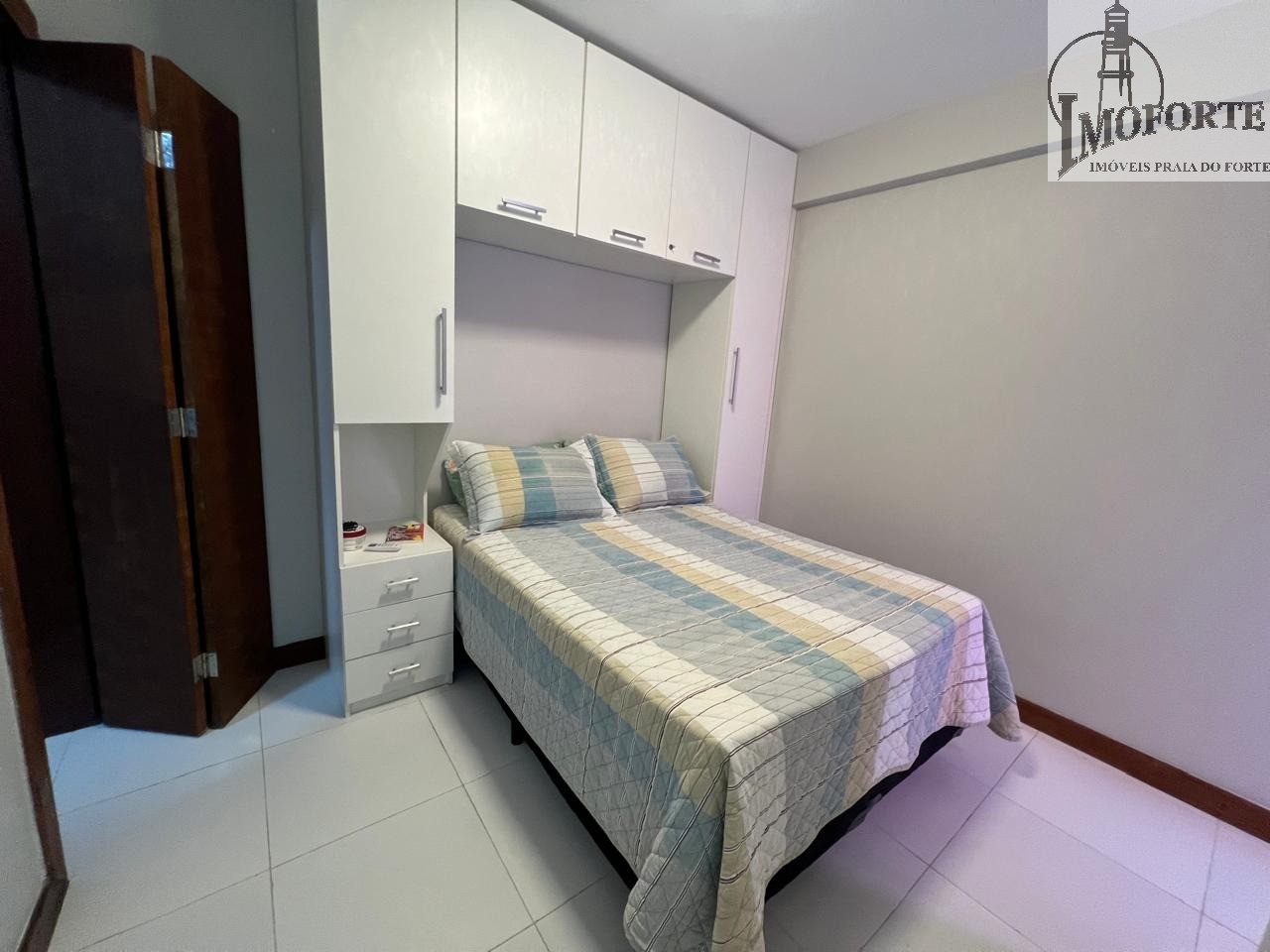 Apartamento à venda com 2 quartos, 77m² - Foto 7