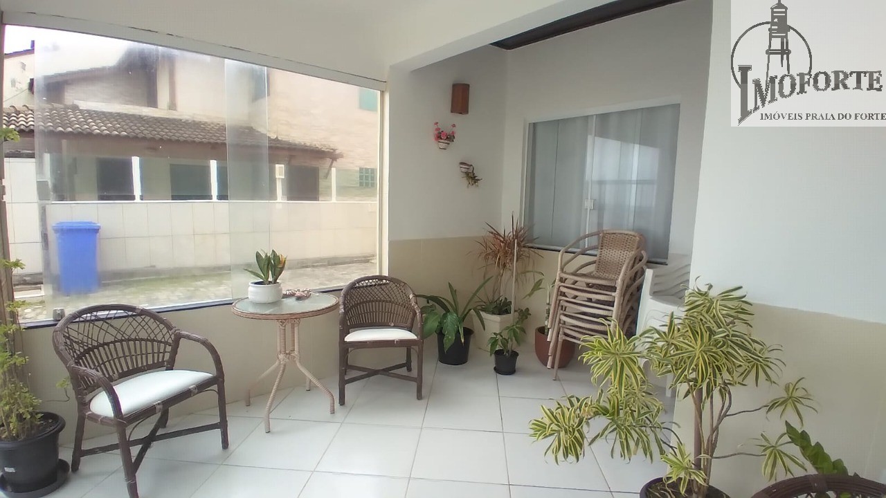 Casa à venda com 4 quartos, 270m² - Foto 3