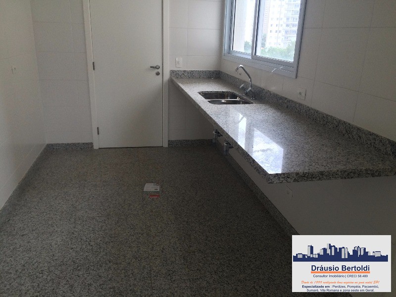 Apartamento à venda com 3 quartos, 134m² - Foto 22