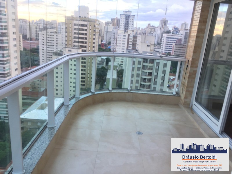 Apartamento à venda com 4 quartos, 180m² - Foto 1