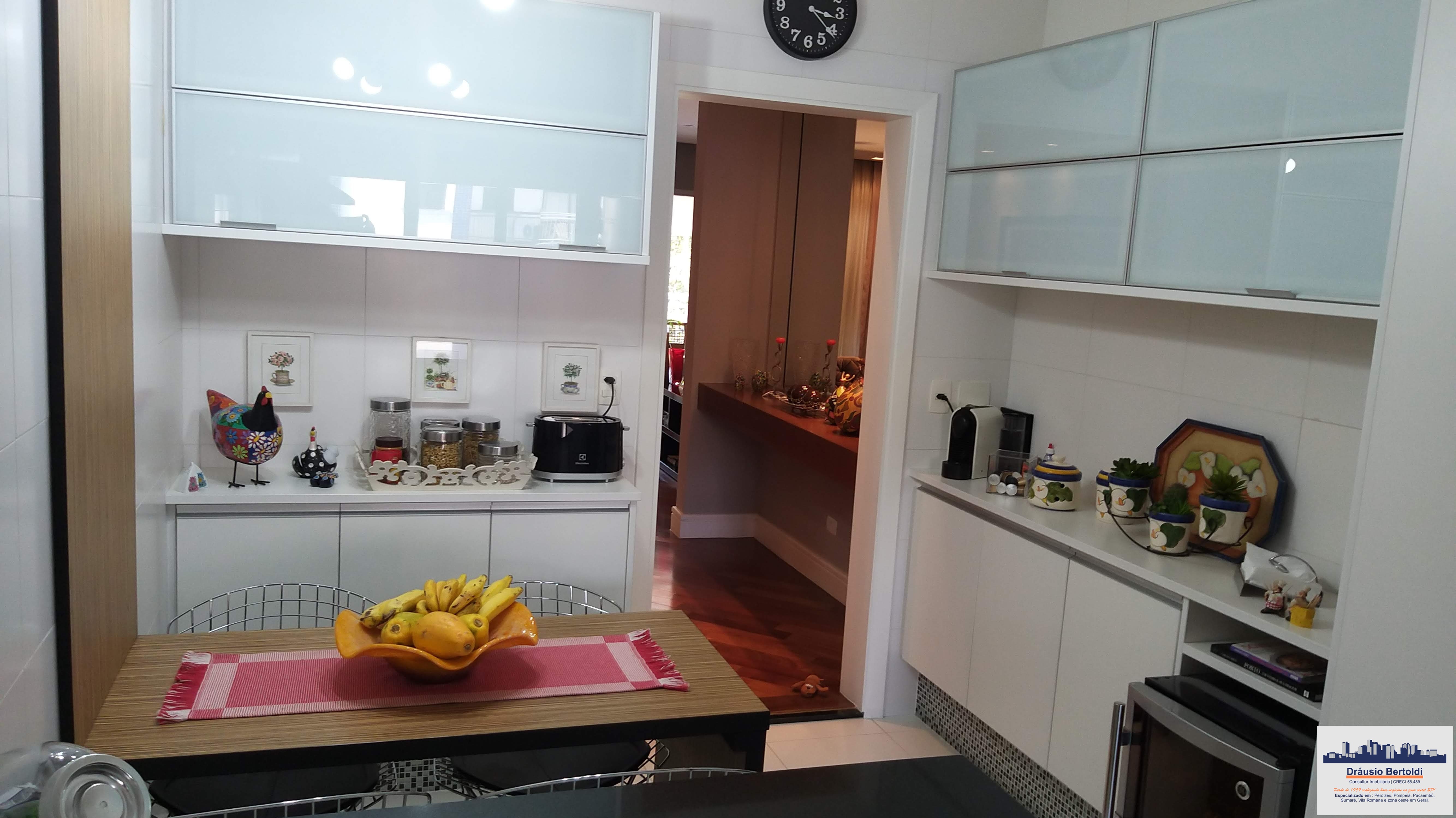 Apartamento à venda com 4 quartos, 206m² - Foto 12