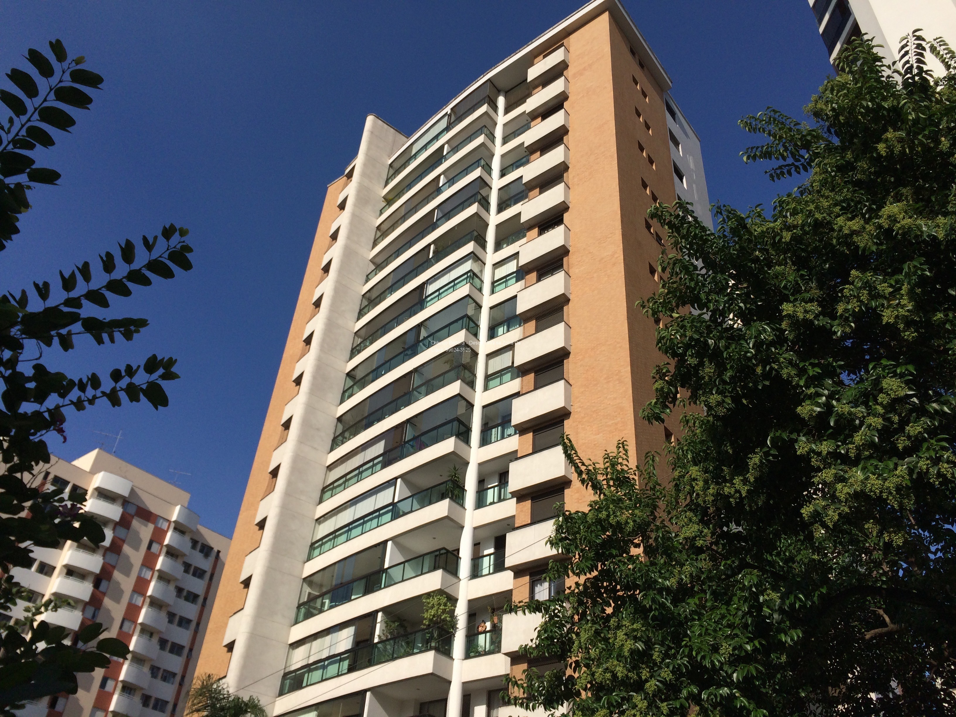Apartamento, 3 quartos, 130 m² - Foto 2