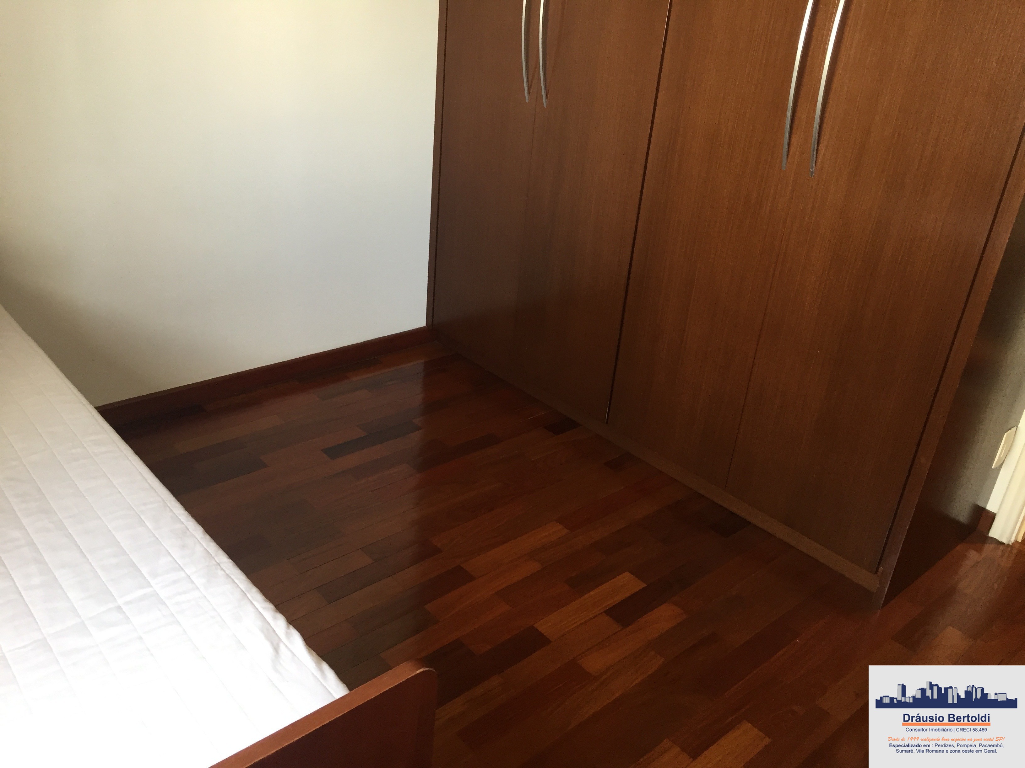 Apartamento à venda com 3 quartos, 120m² - Foto 11