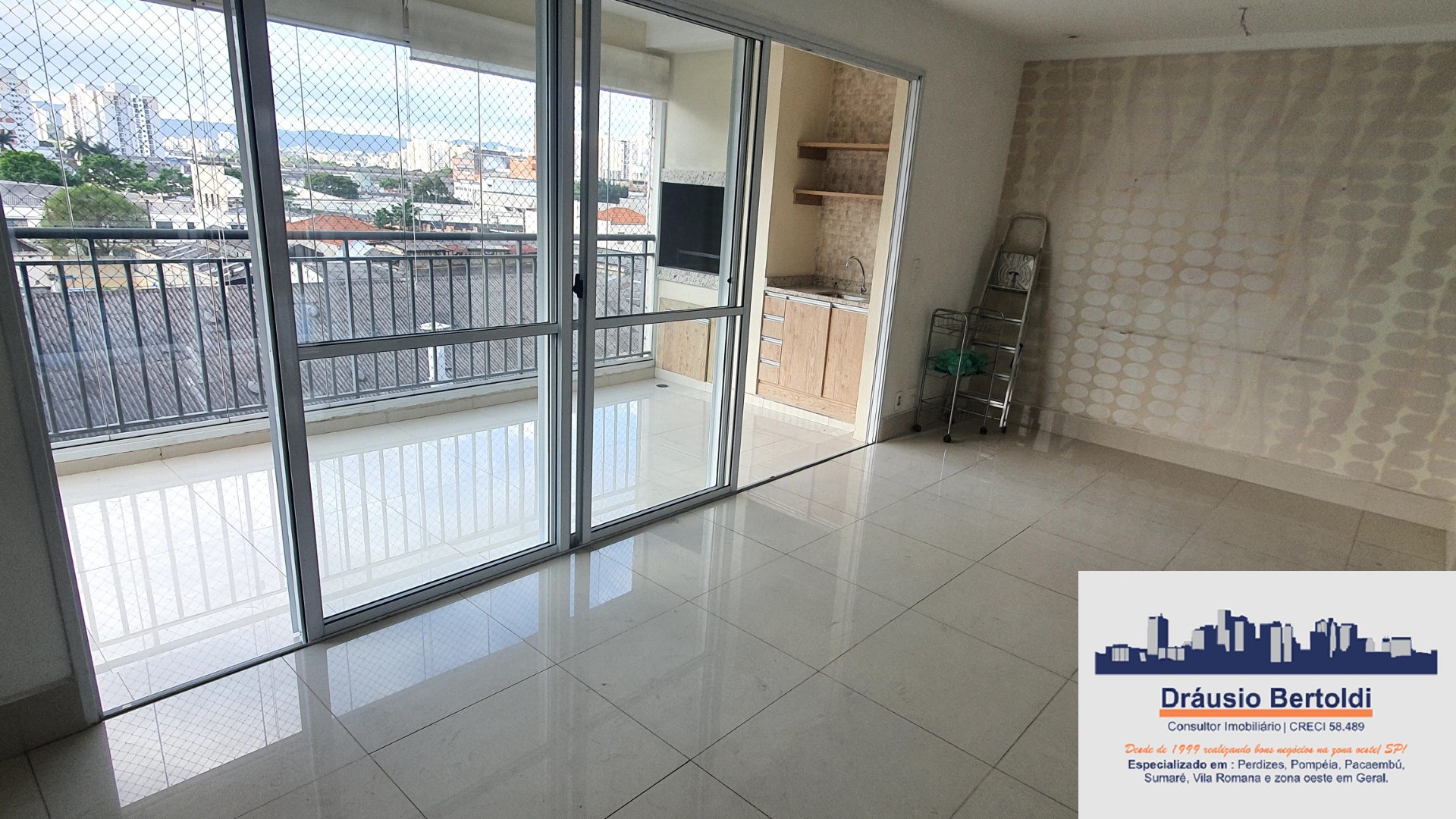 Apartamento à venda com 3 quartos, 94m² - Foto 1