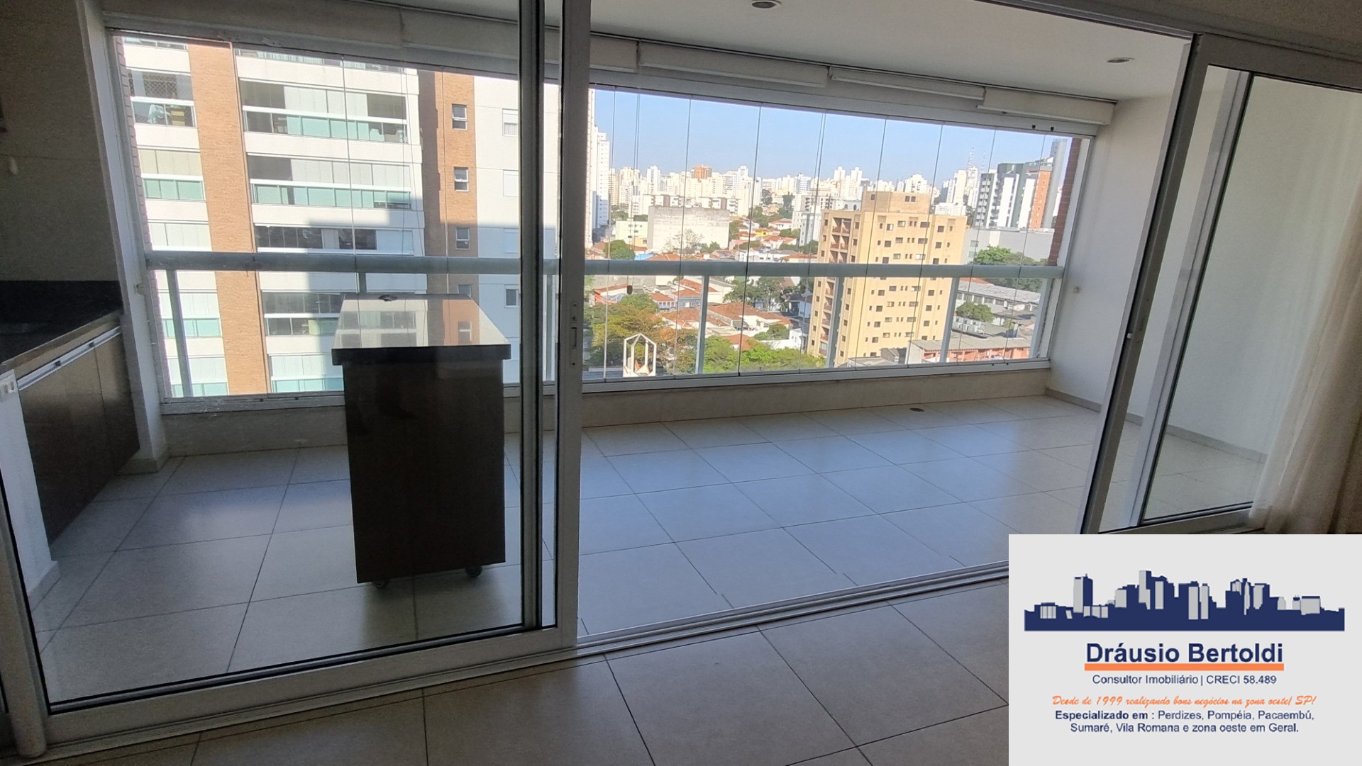 Apartamento à venda com 3 quartos, 125m² - Foto 3