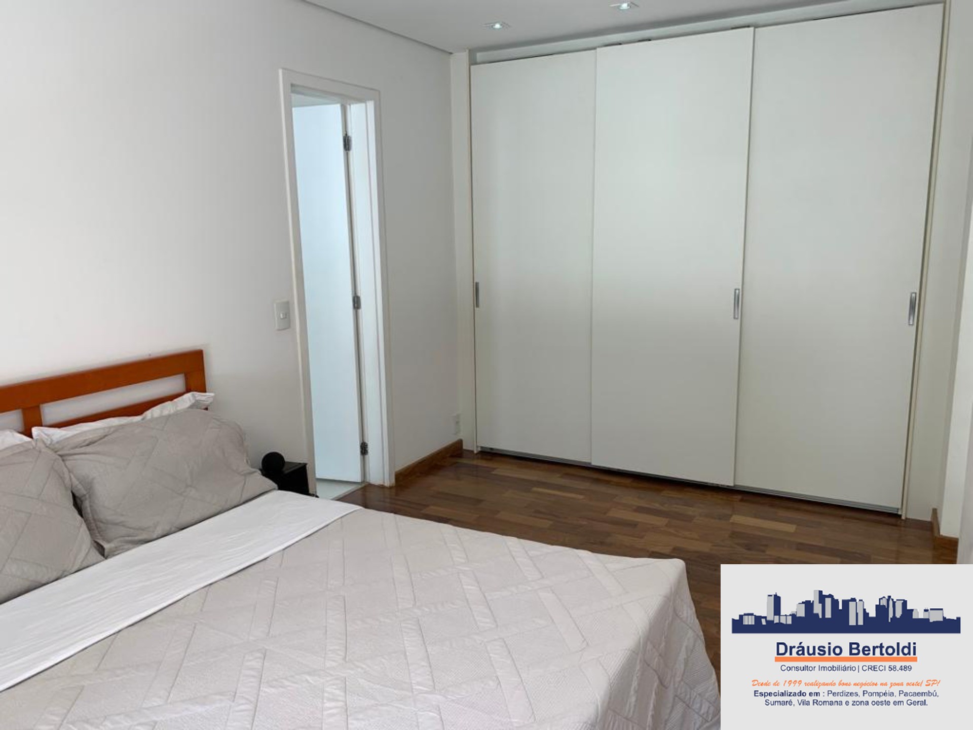 Apartamento à venda com 4 quartos, 232m² - Foto 10