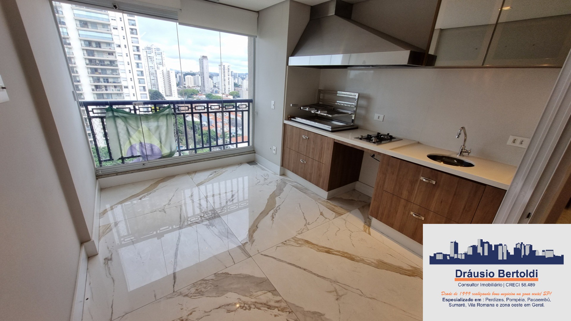 Apartamento à venda com 4 quartos, 221m² - Foto 3