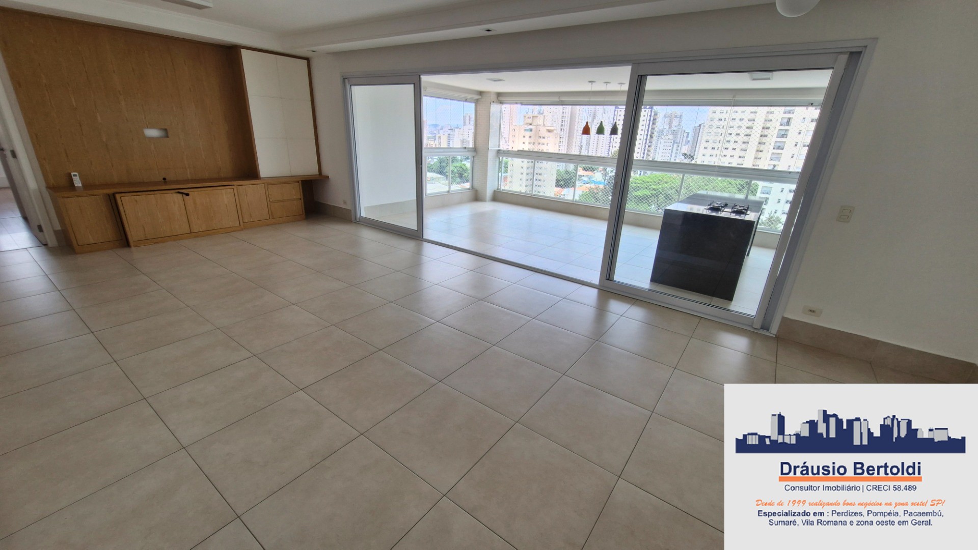 Apartamento à venda com 3 quartos, 150m² - Foto 3