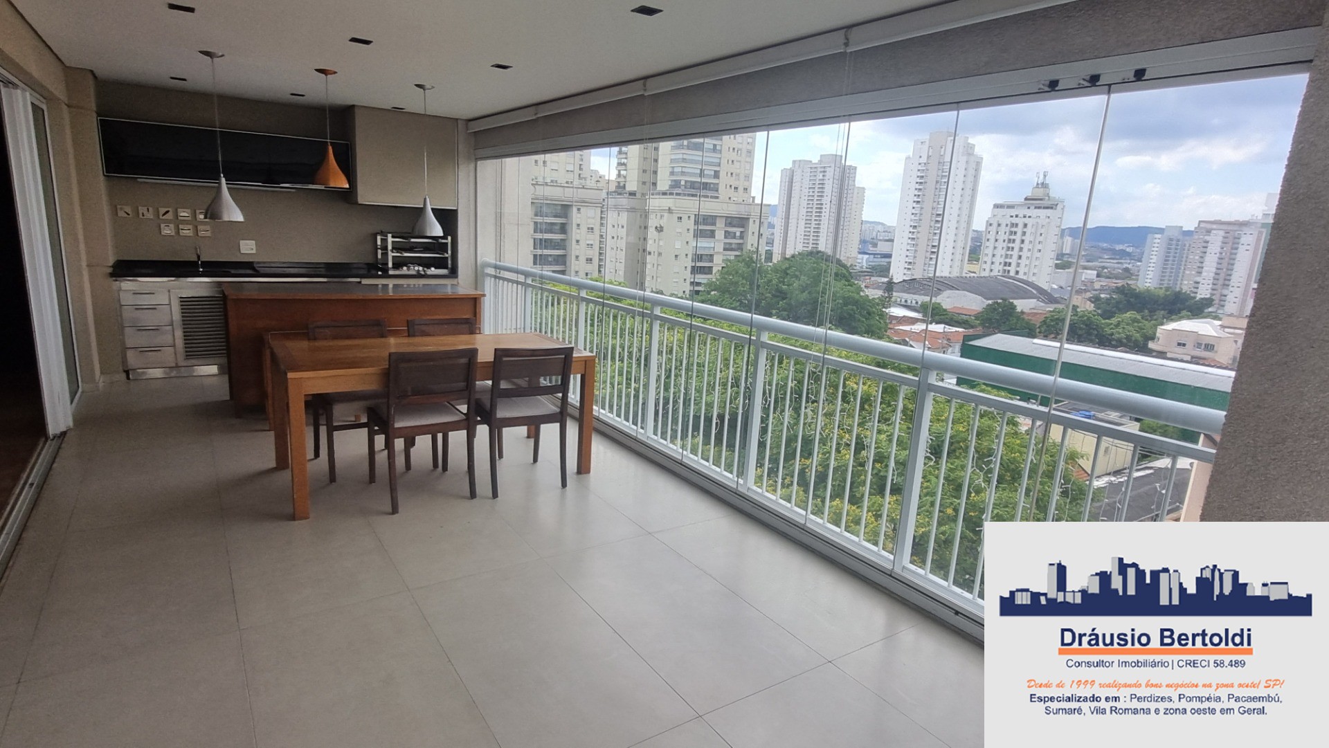 Apartamento à venda com 4 quartos, 206m² - Foto 2