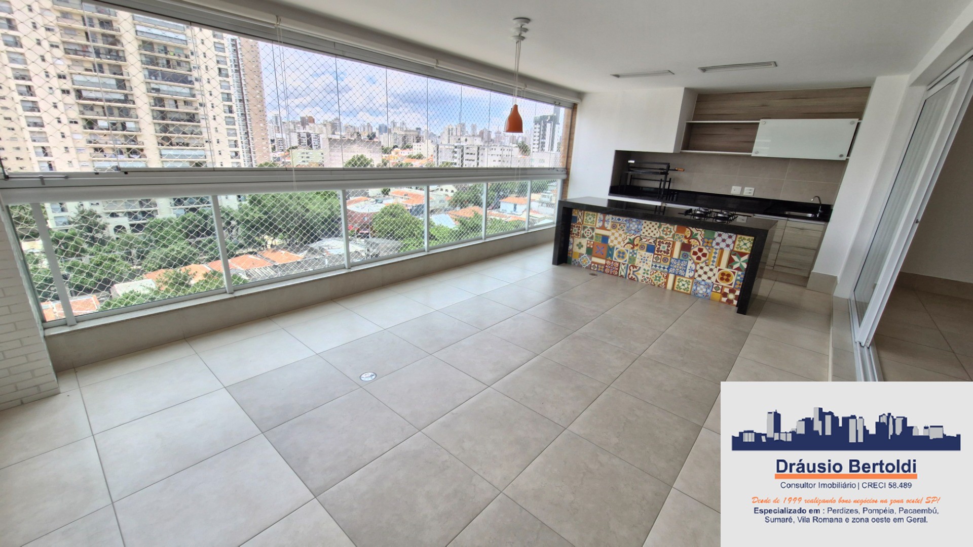 Apartamento à venda com 3 quartos, 150m² - Foto 1