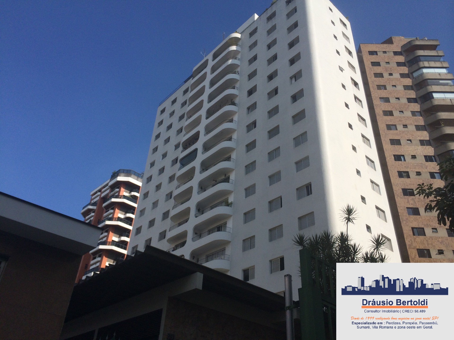Apartamento à venda com 4 quartos, 156m² - Foto 15
