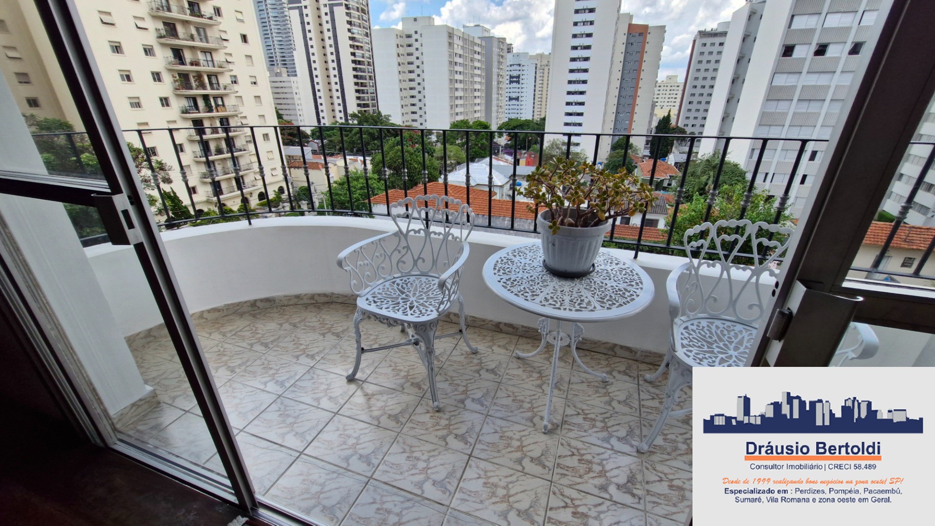 Apartamento à venda com 4 quartos, 156m² - Foto 1