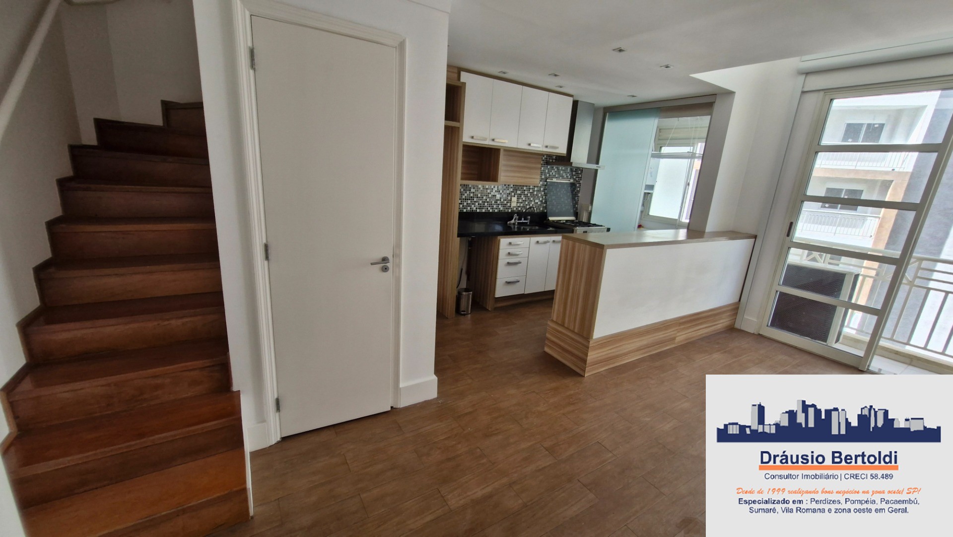 Apartamento à venda e aluguel com 1 quarto, 54m² - Foto 1