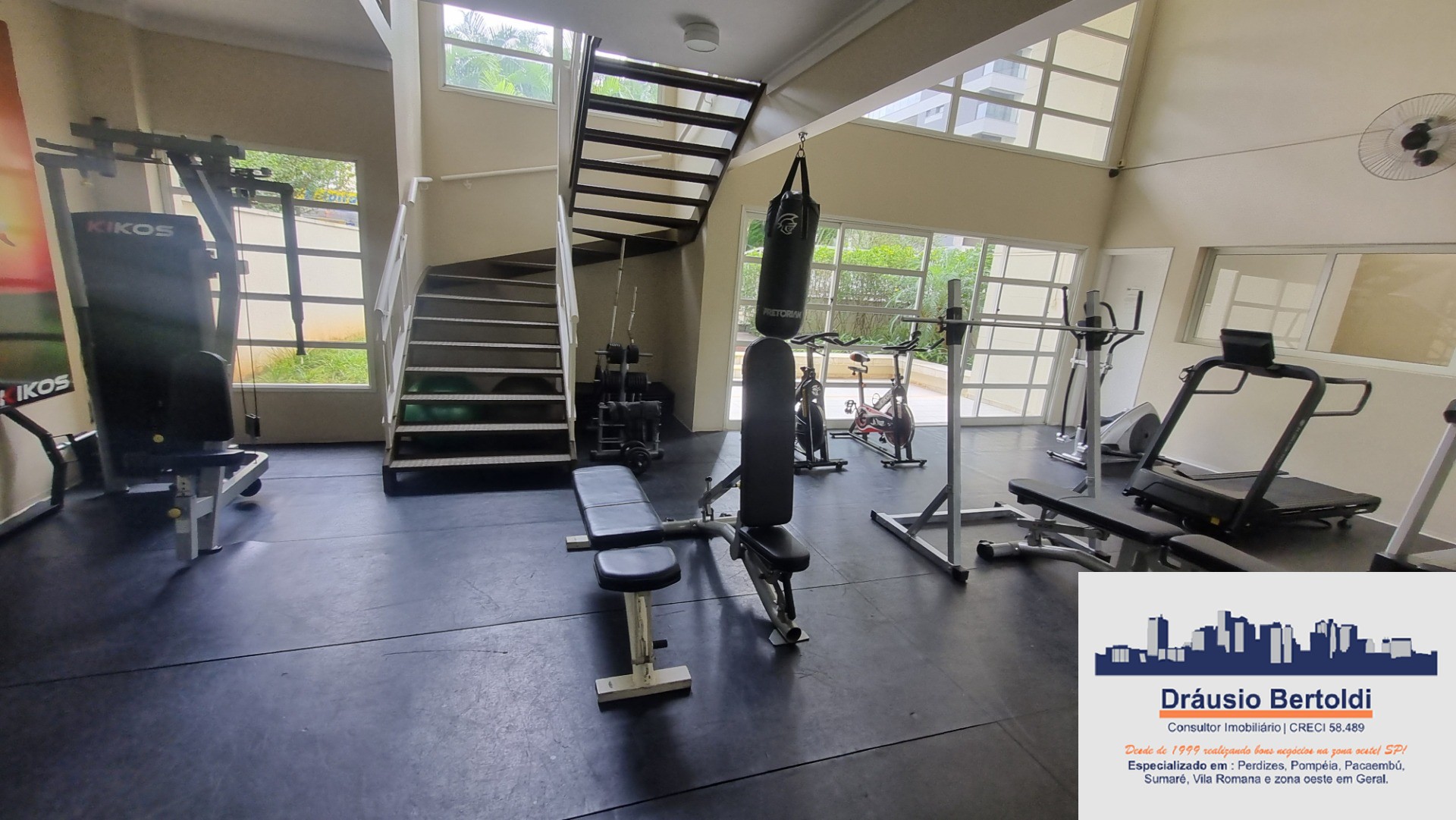 Apartamento à venda e aluguel com 1 quarto, 54m² - Foto 31