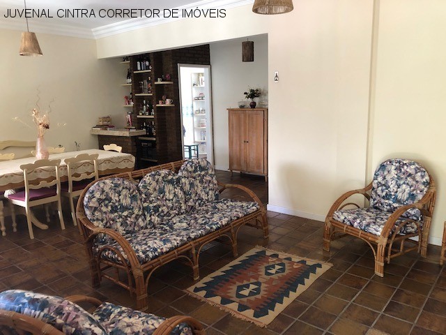 Casa de Condomínio à venda com 3 quartos, 220m² - Foto 3