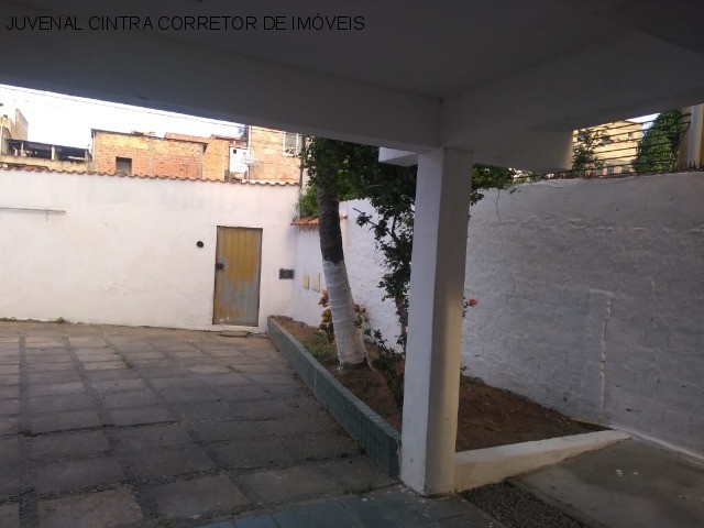 Casa à venda com 3 quartos, 800m² - Foto 7