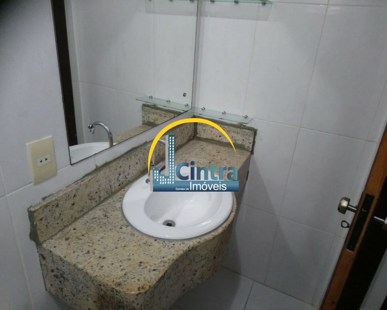 Casa de Condomínio à venda com 5 quartos, 550m² - Foto 9