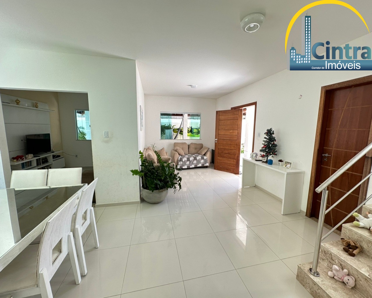 Casa à venda com 3 quartos, 250m² - Foto 4