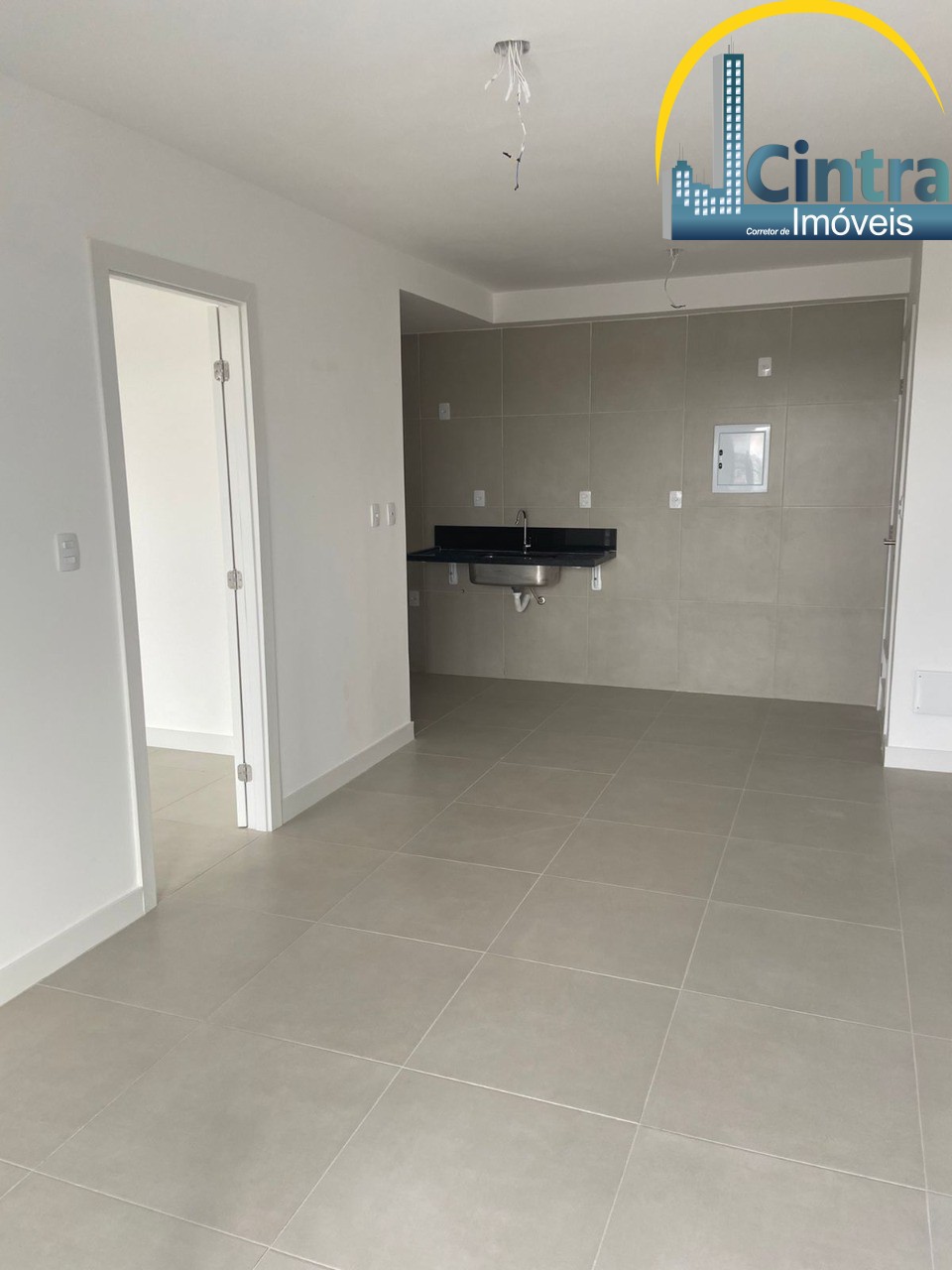 Apartamento à venda com 2 quartos, 70m² - Foto 7