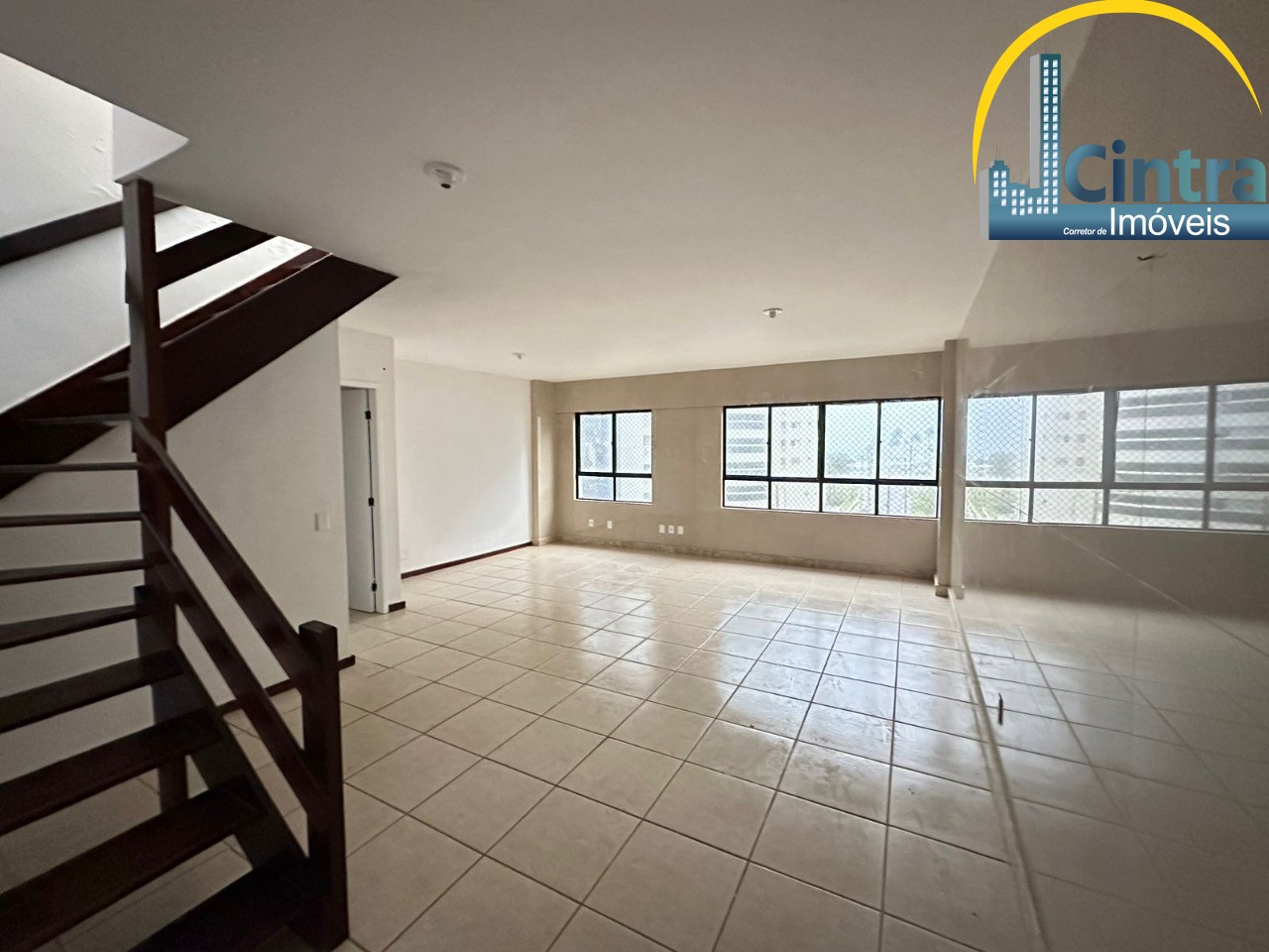 Apartamento à venda com 4 quartos, 155m² - Foto 1