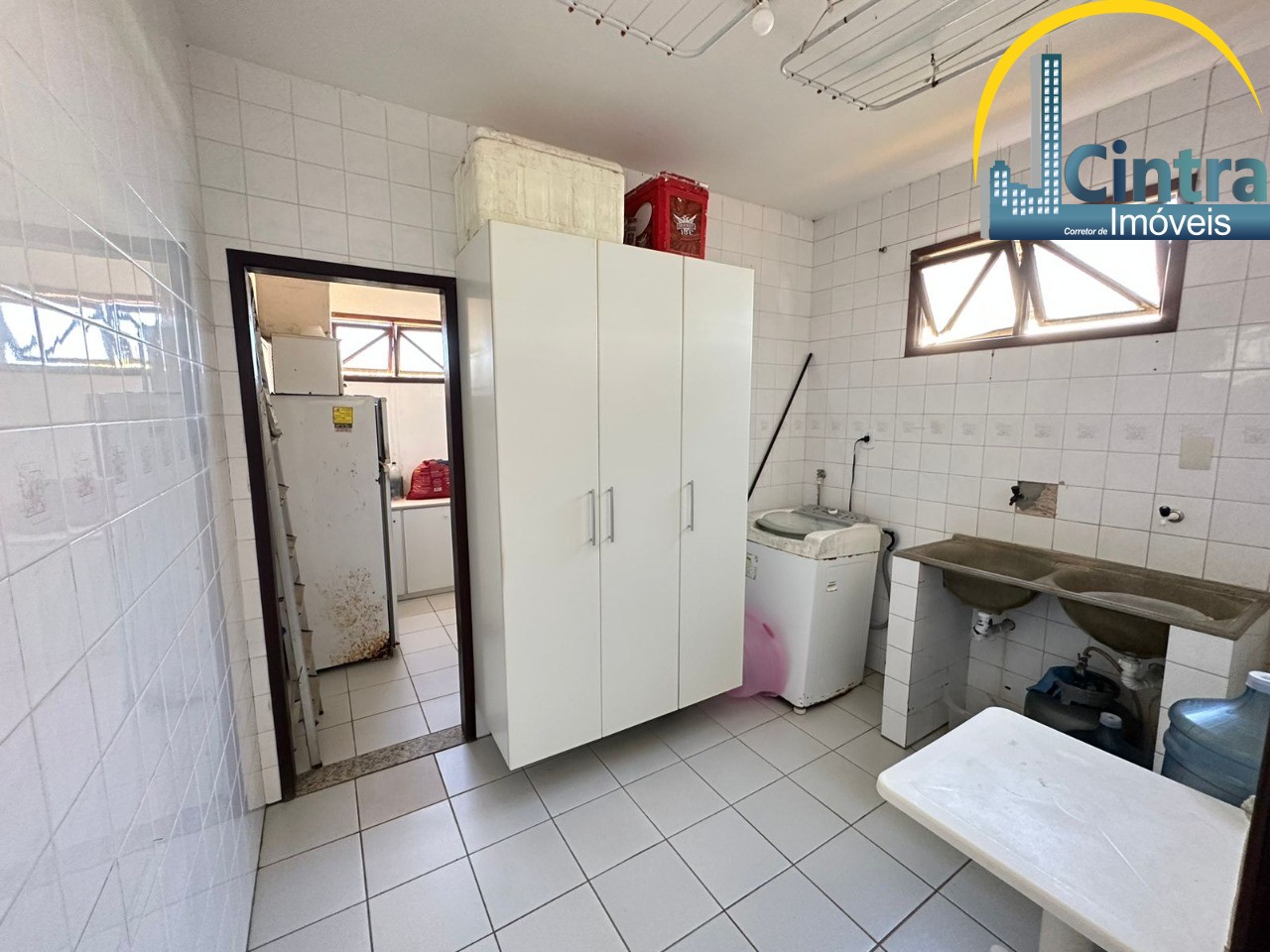 Casa à venda com 4 quartos, 350m² - Foto 35