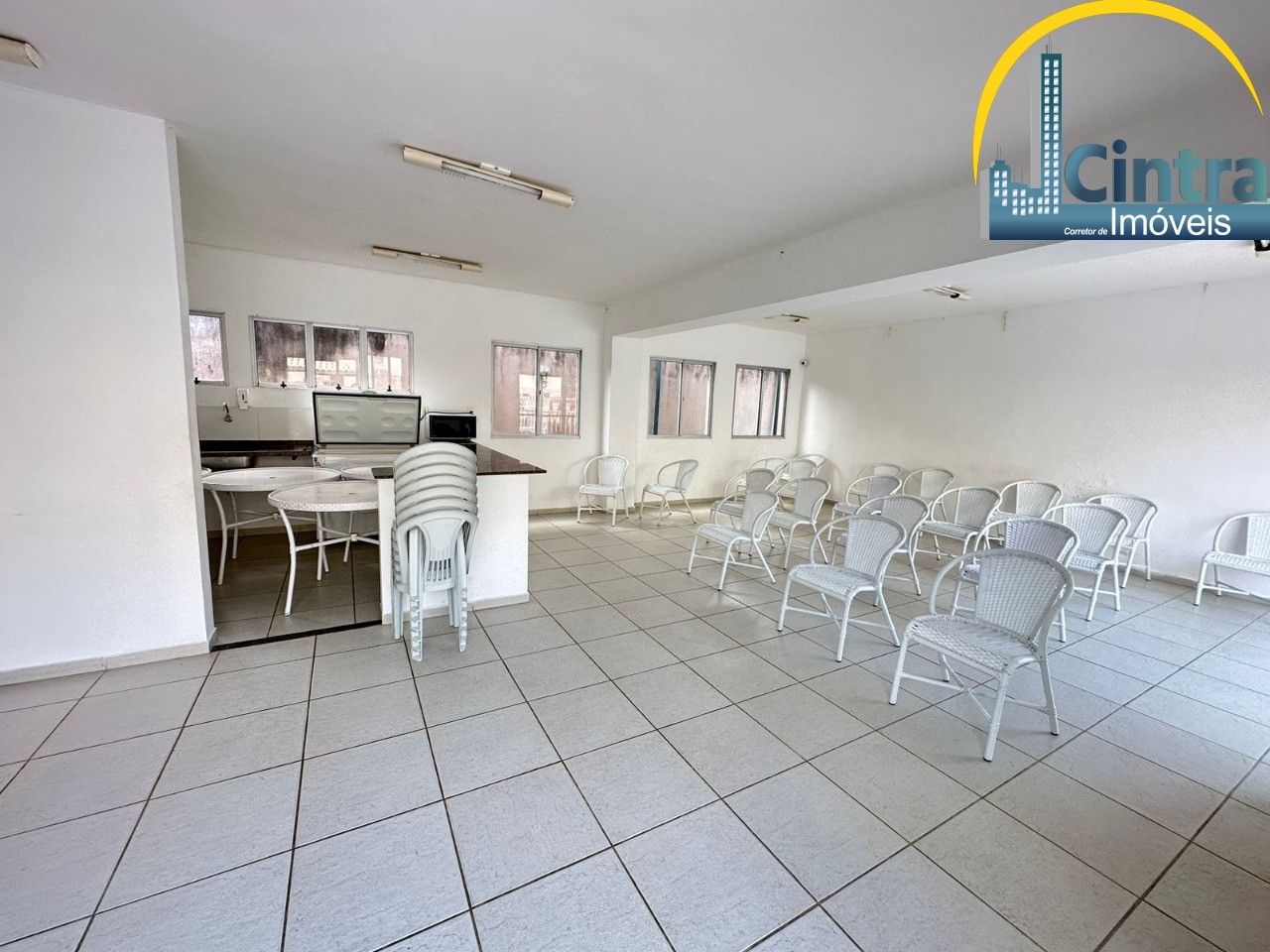 Apartamento à venda com 2 quartos, 60m² - Foto 10