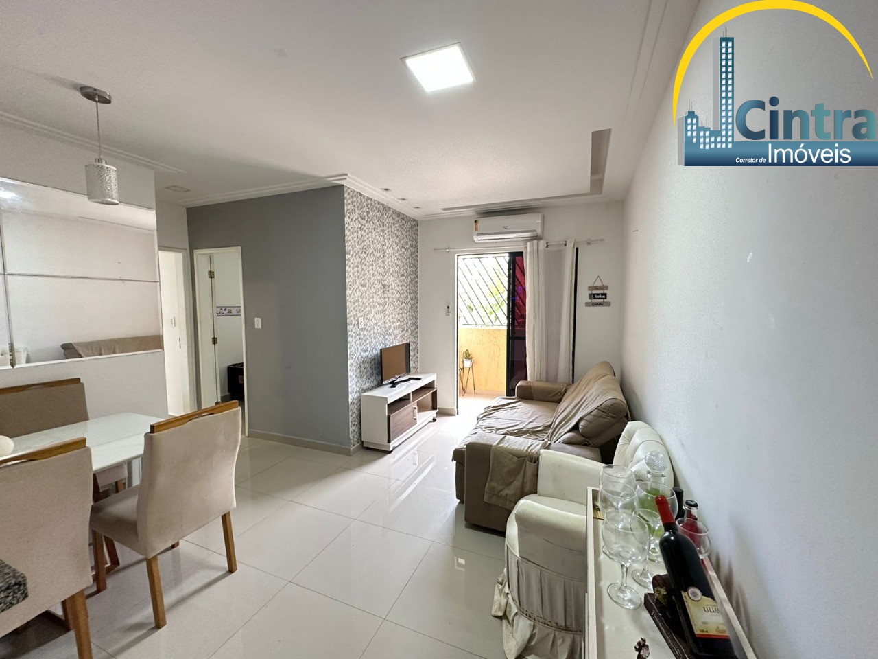 Apartamento à venda com 2 quartos, 60m² - Foto 1