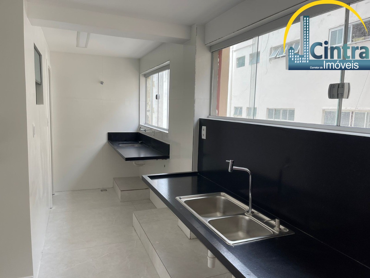 Apartamento à venda com 3 quartos, 143m² - Foto 7