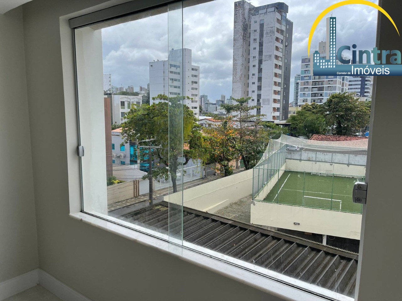 Apartamento à venda com 3 quartos, 143m² - Foto 1