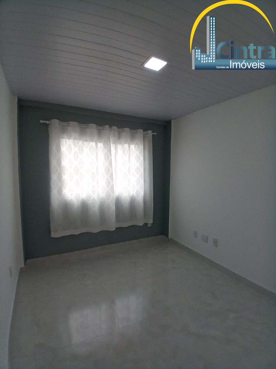 Apartamento para alugar com 2 quartos, 75m² - Foto 3